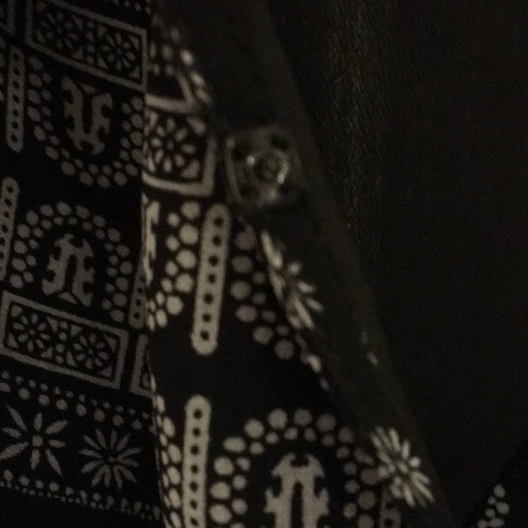 BCBG Romper Black and white Handkerchief pattern - Picture 8 of 8